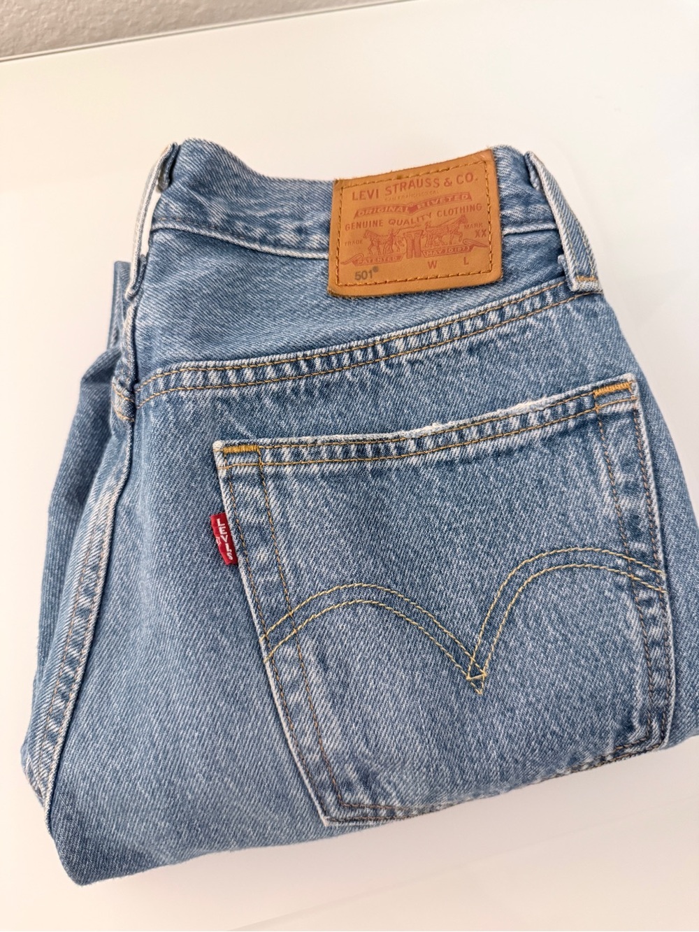 Levi’s Premium 501 Original Jeans W26 L26 Light Wash High Rise Button Fly - Picture 11 of 12